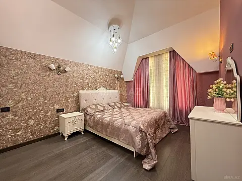Satılır 8 otaqlı həyət evi 500 m²