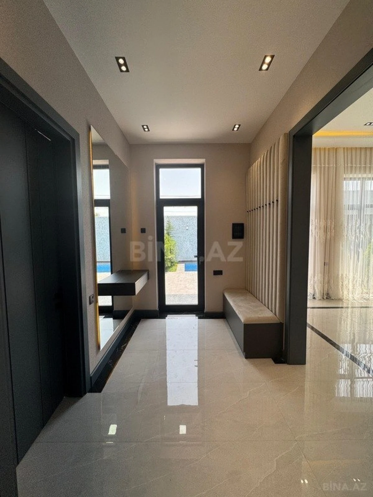 Satılır 4 otaqlı həyət evi 170 m²