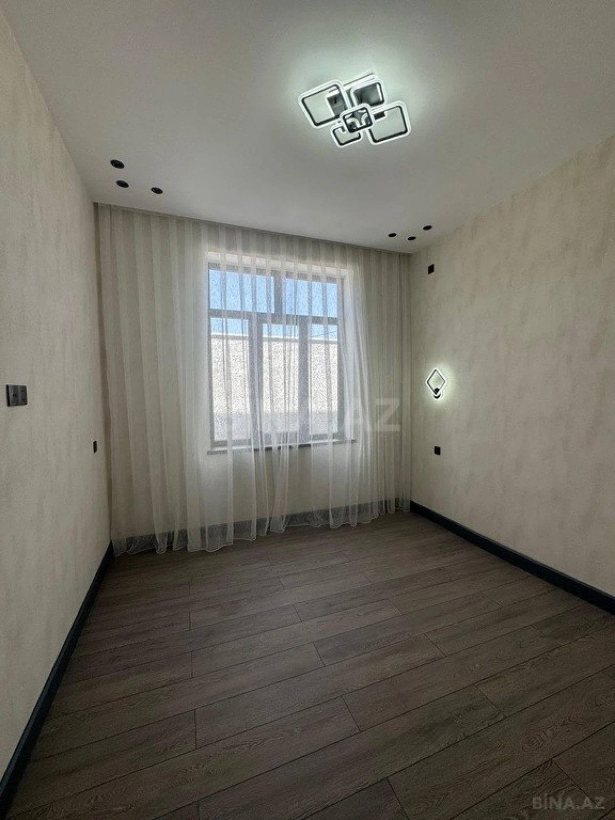 Satılır 4 otaqlı həyət evi 170 m²