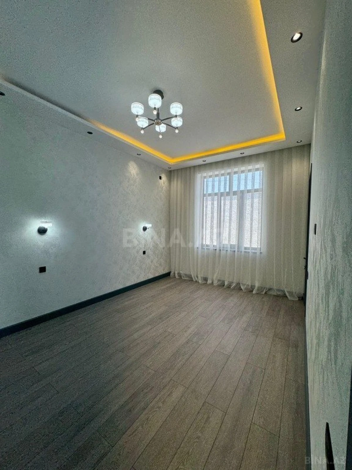 Satılır 4 otaqlı həyət evi 170 m²