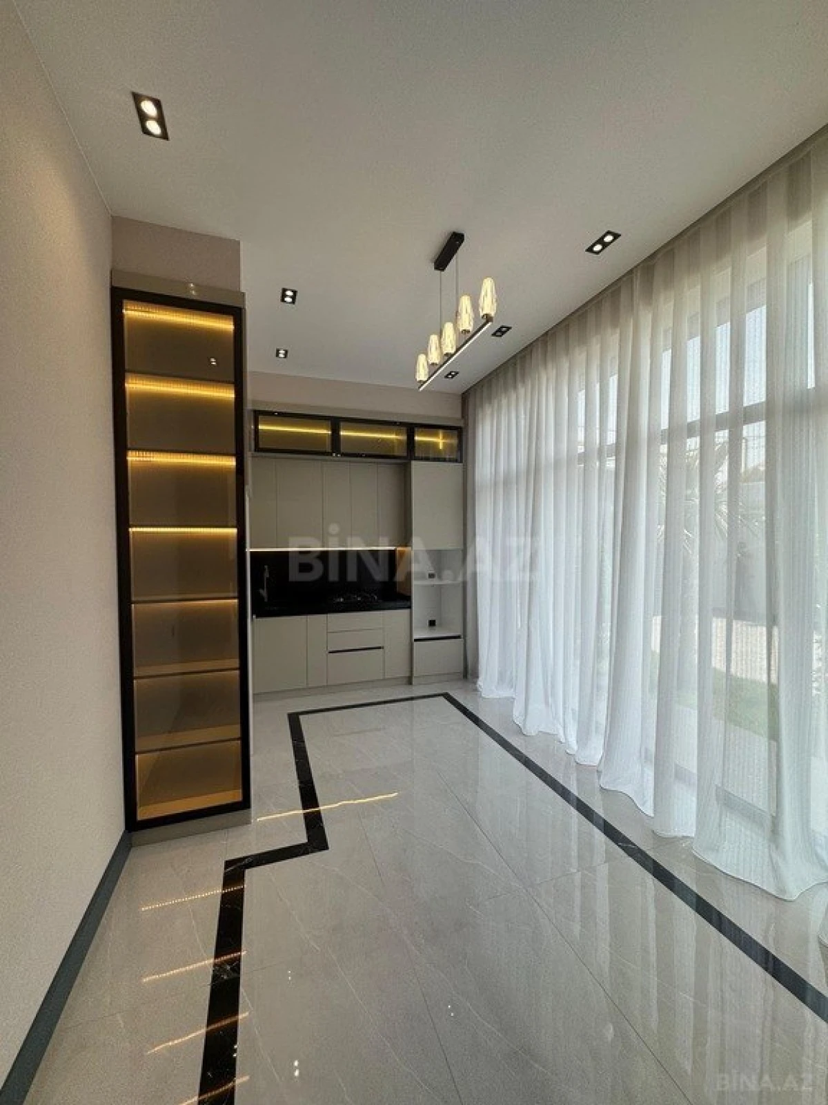 Satılır 4 otaqlı həyət evi 170 m²