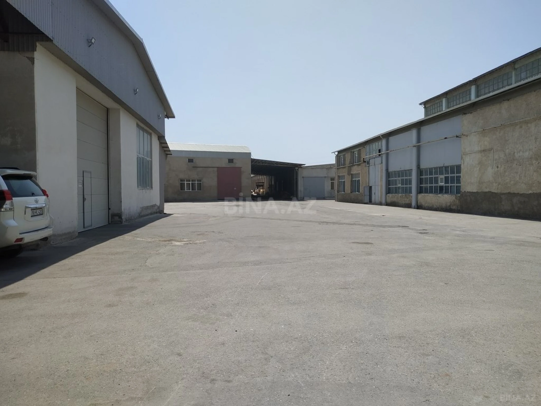 Kirayə verilir obyekt 1000 m²