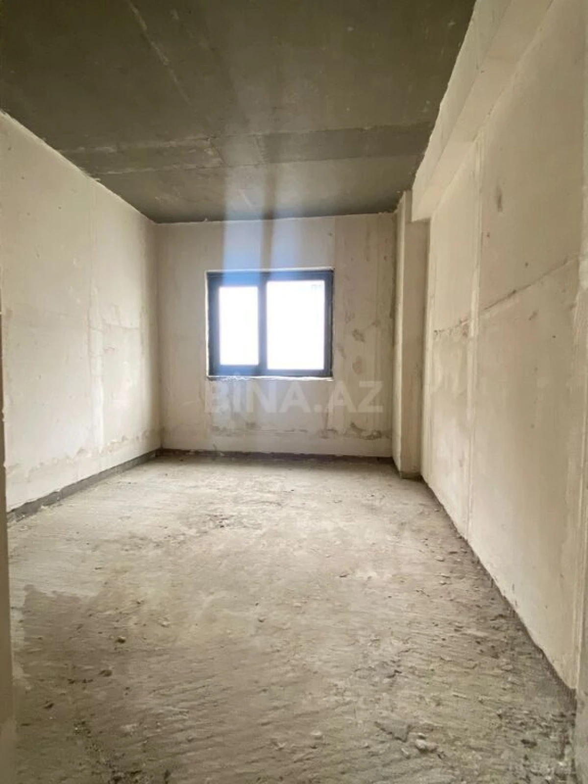Satılır 3 otaqlı mənzil 157 m²