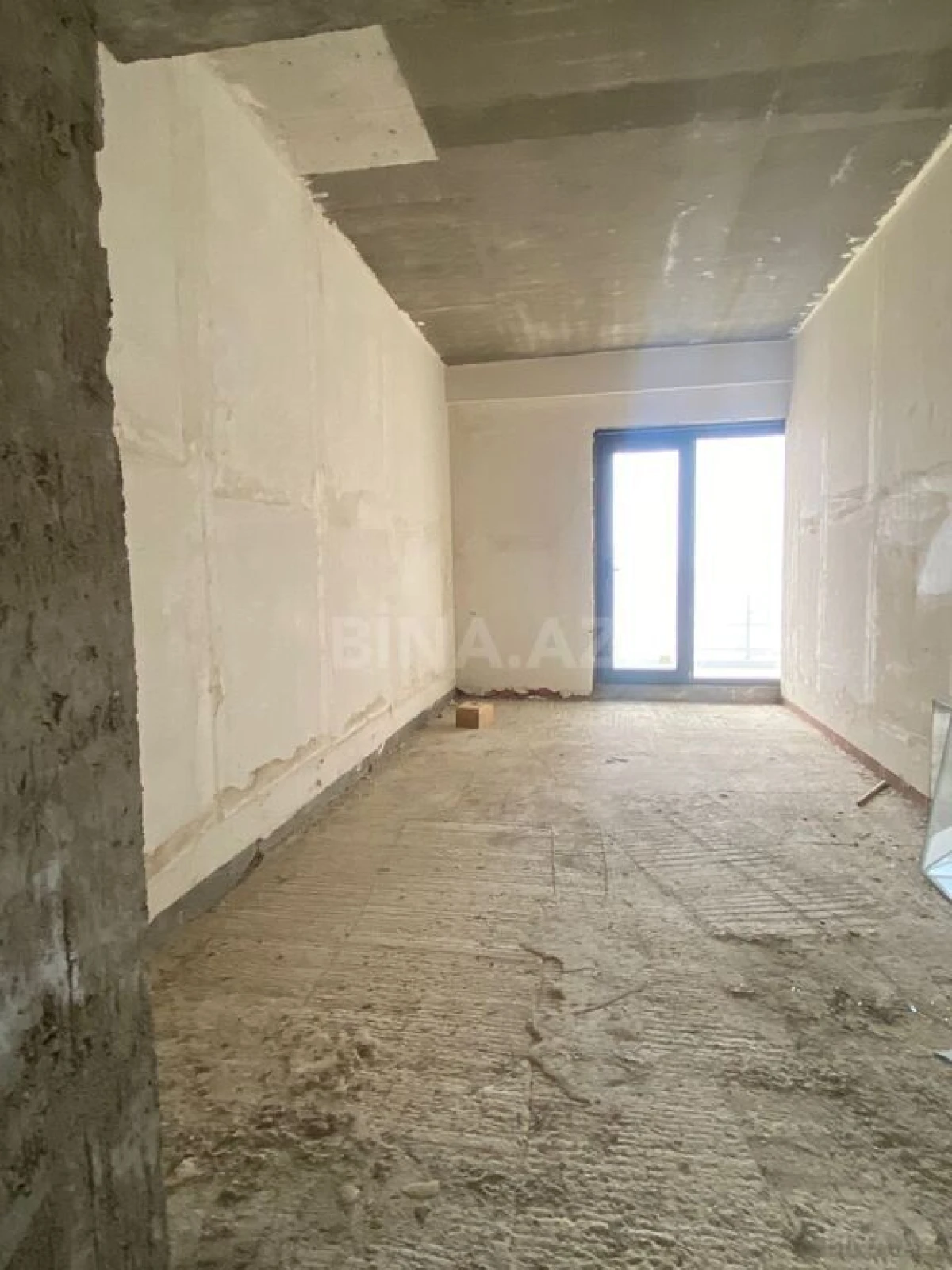 Satılır 3 otaqlı mənzil 157 m²