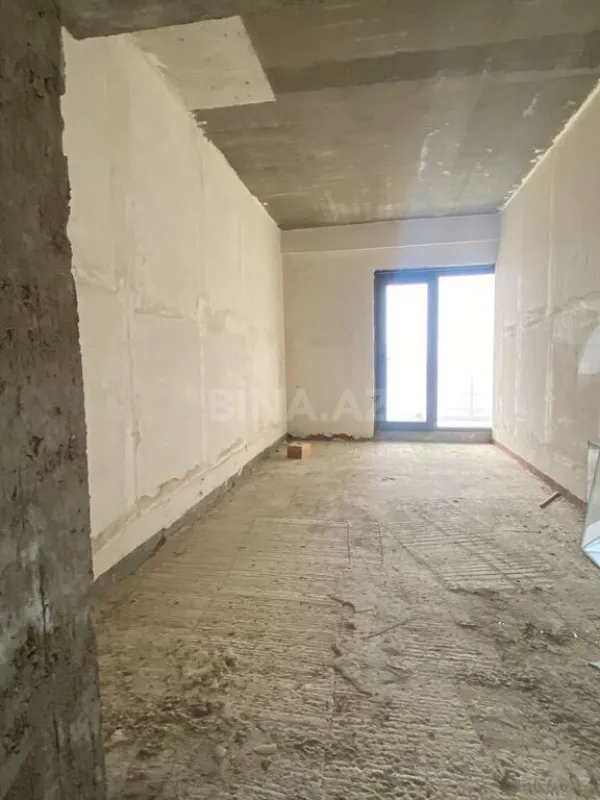 Satılır 3 otaqlı mənzil 157 m²