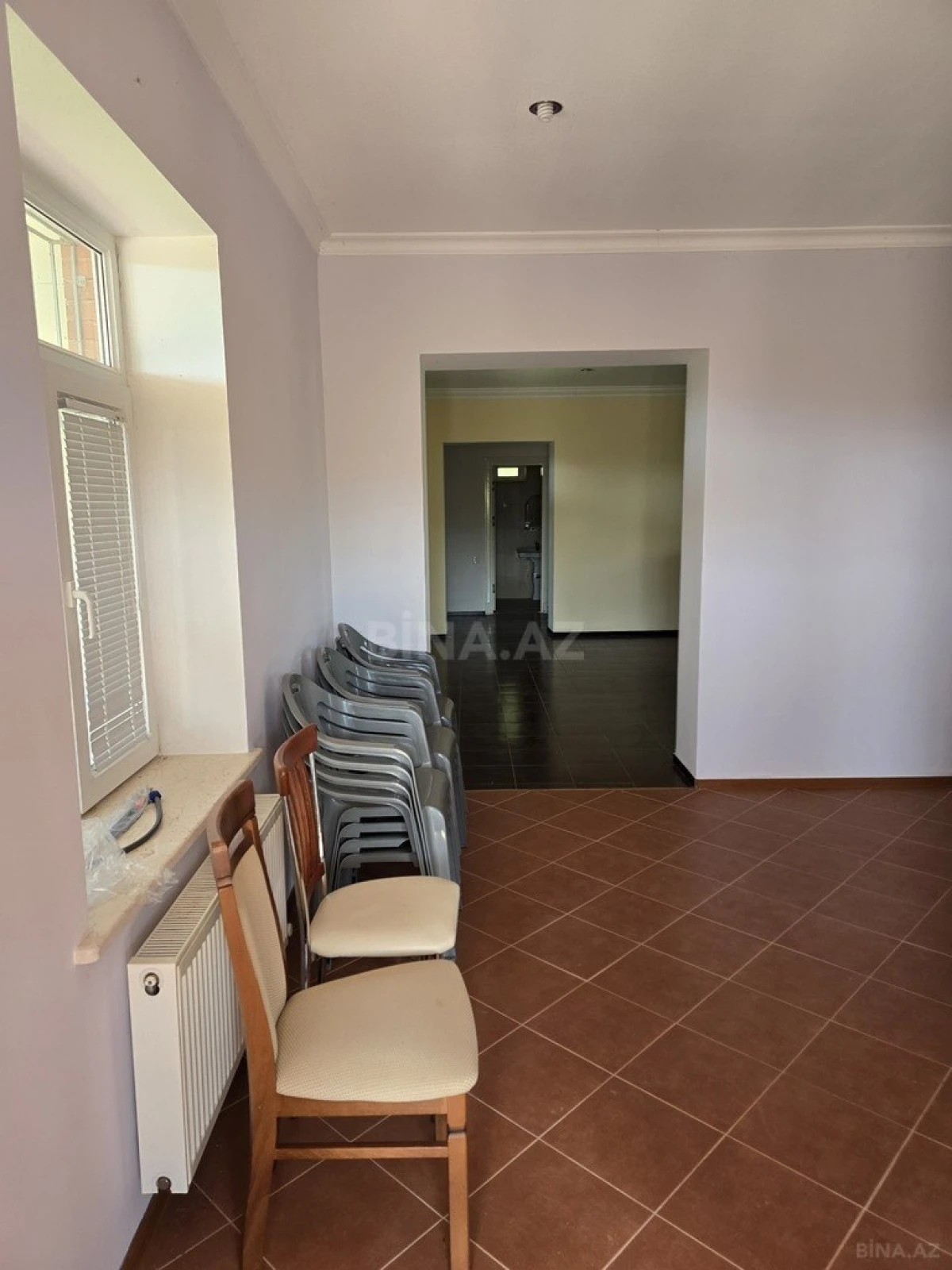 Satılır 4 otaqlı həyət evi 172 m²