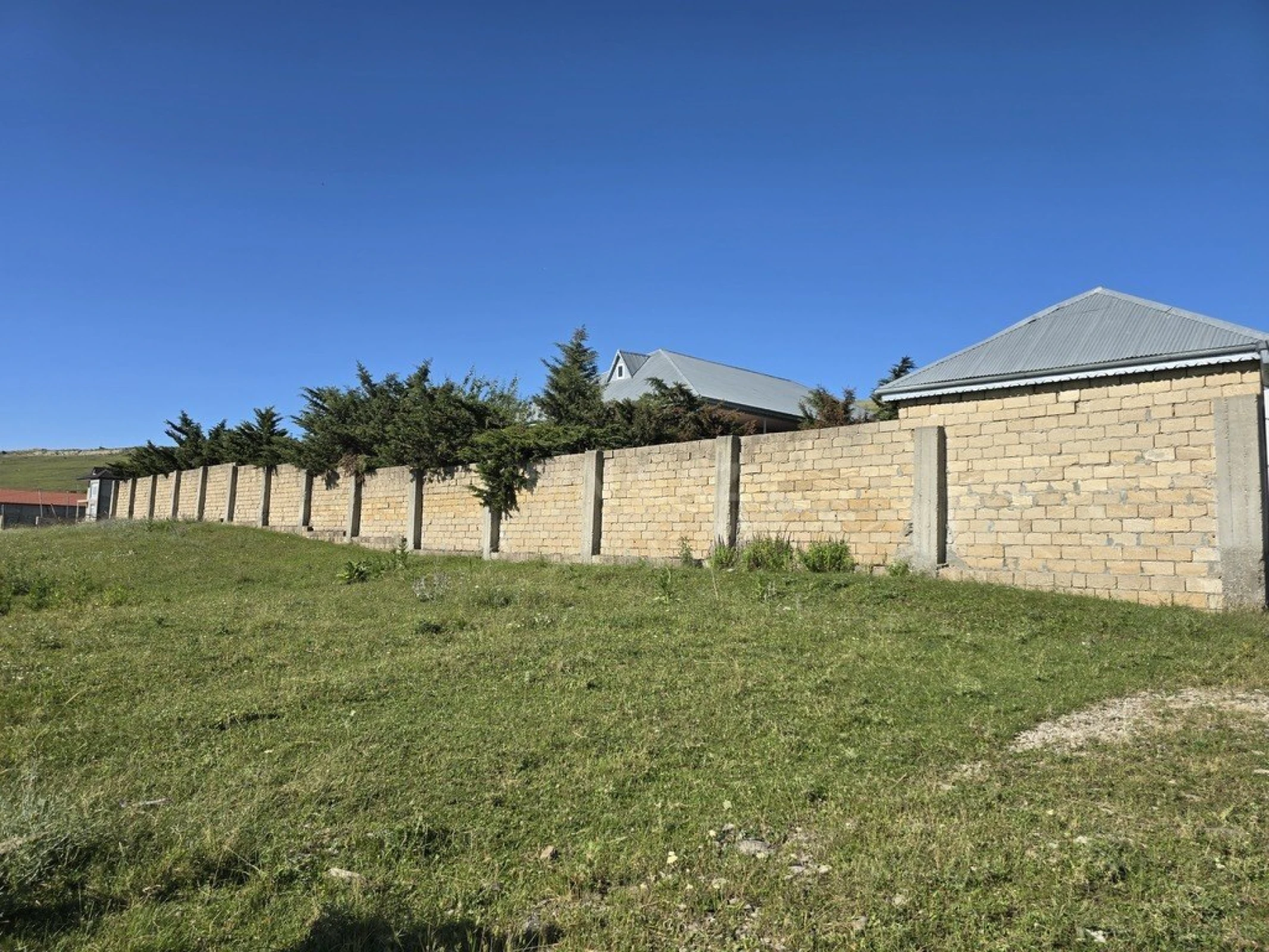 Satılır 4 otaqlı həyət evi 172 m²