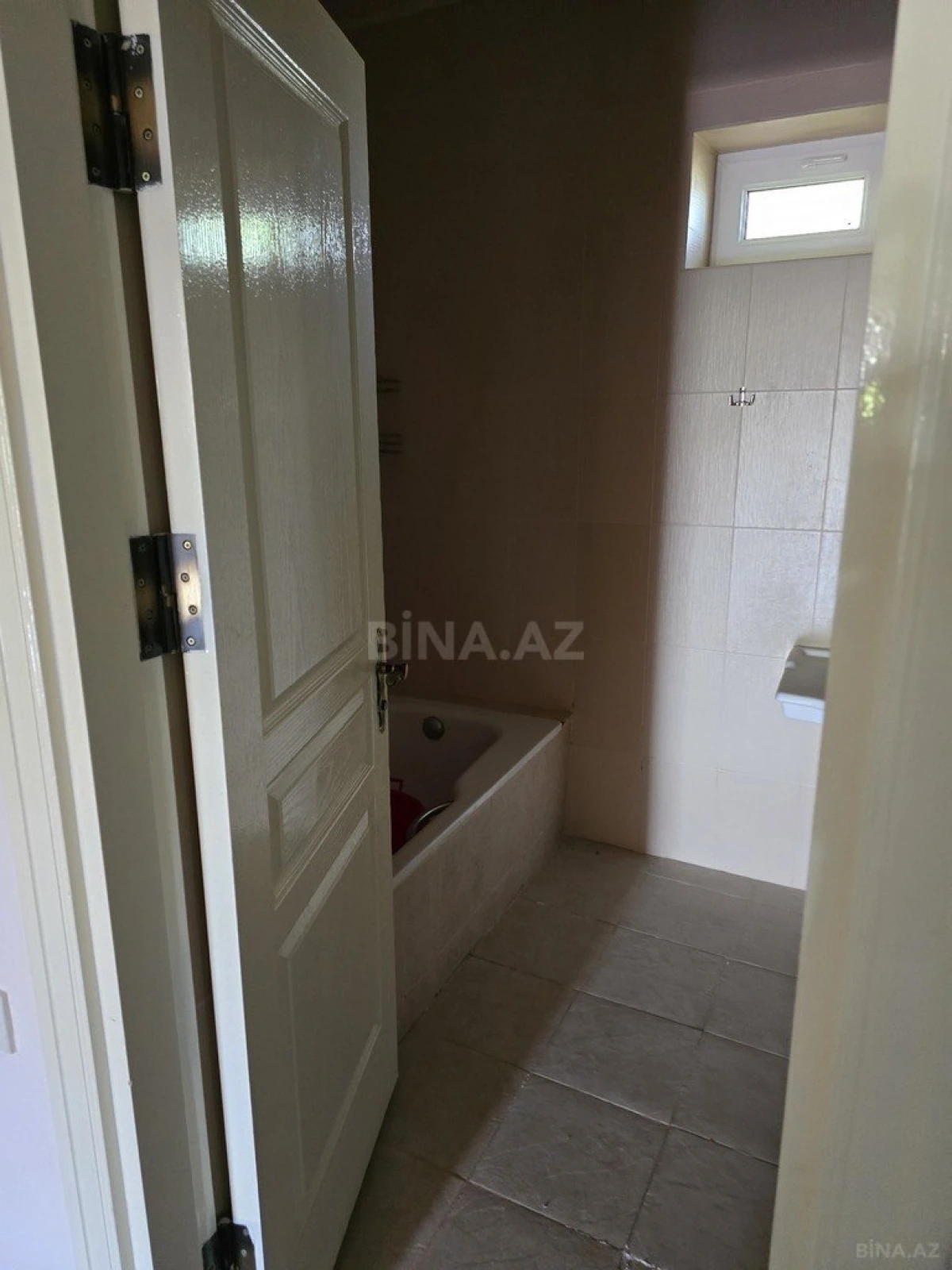 Satılır 4 otaqlı həyət evi 172 m²