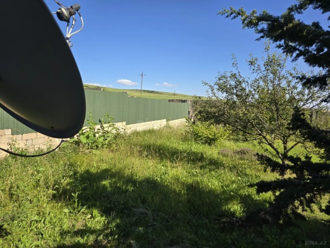 Satılır 4 otaqlı həyət evi 172 m²