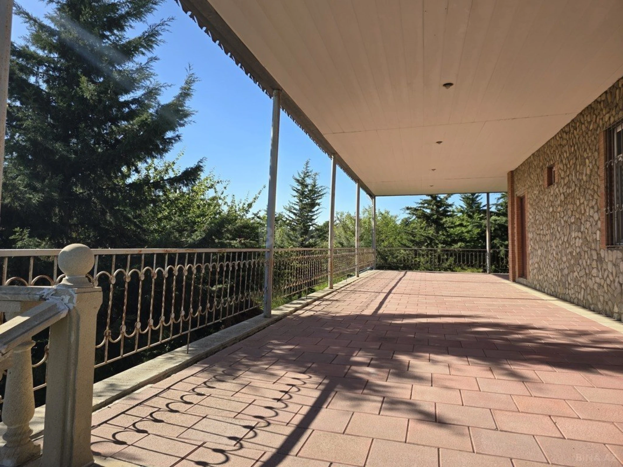 Satılır 4 otaqlı həyət evi 172 m²