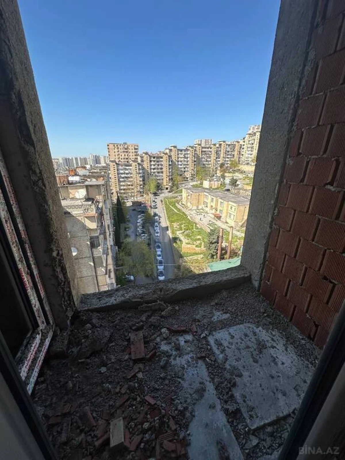 Satılır 2 otaqlı mənzil 82.1 m²