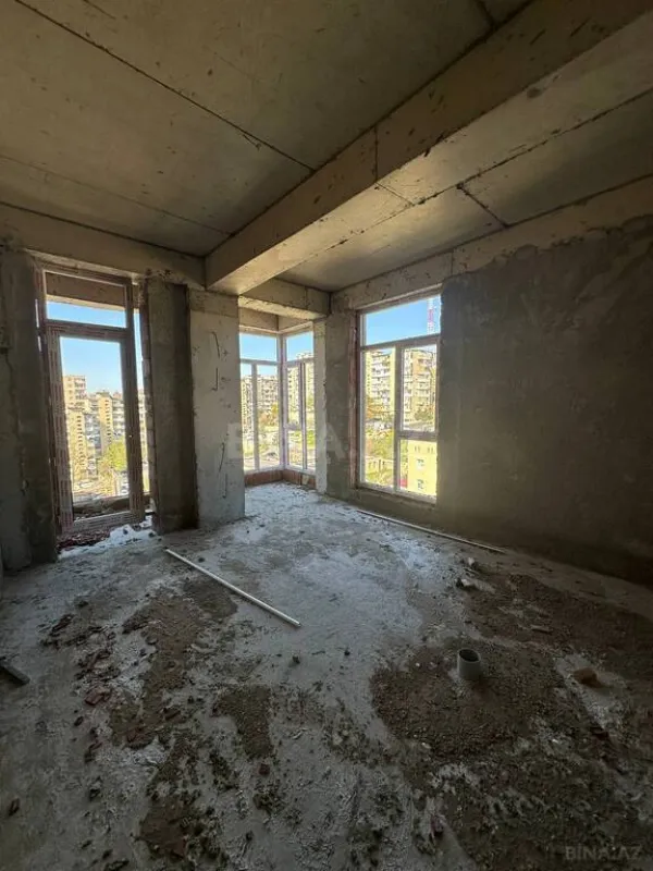 Satılır 2 otaqlı mənzil 82.1 m²