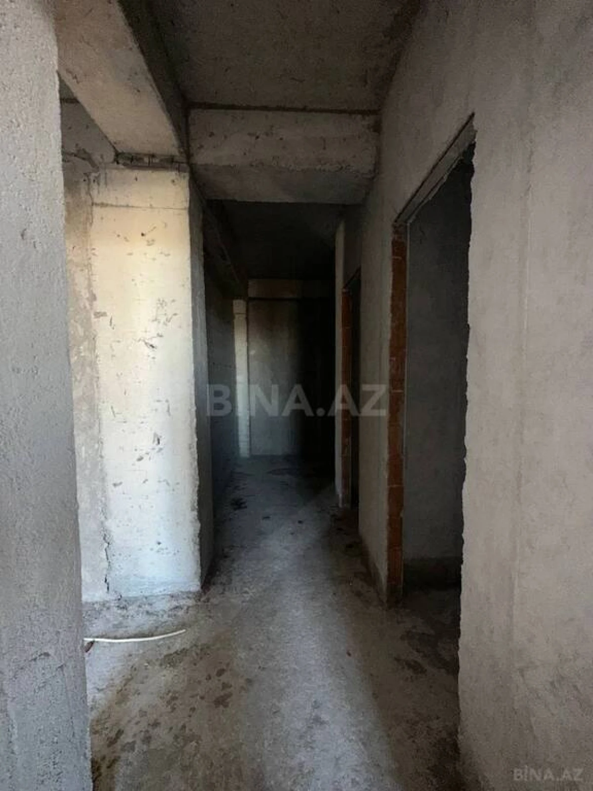 Satılır 2 otaqlı mənzil 82.1 m²