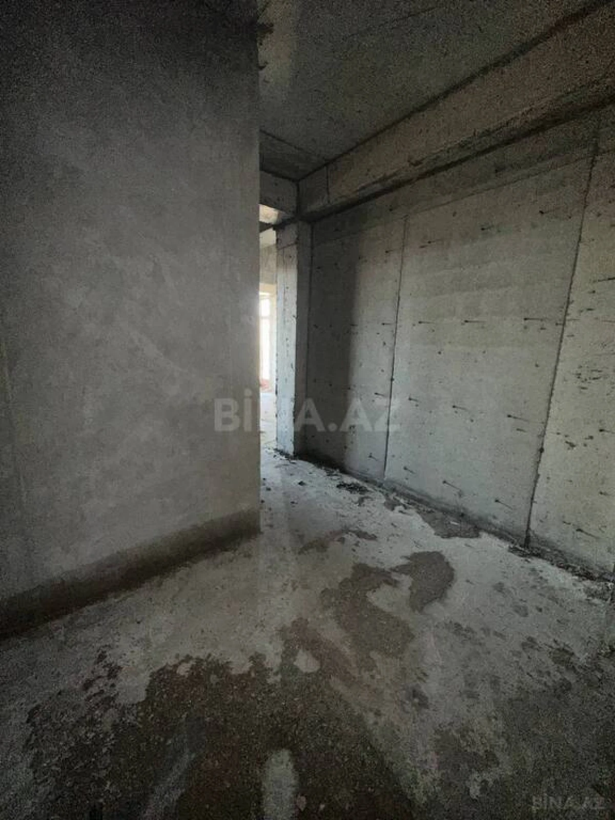 Satılır 2 otaqlı mənzil 82.1 m²