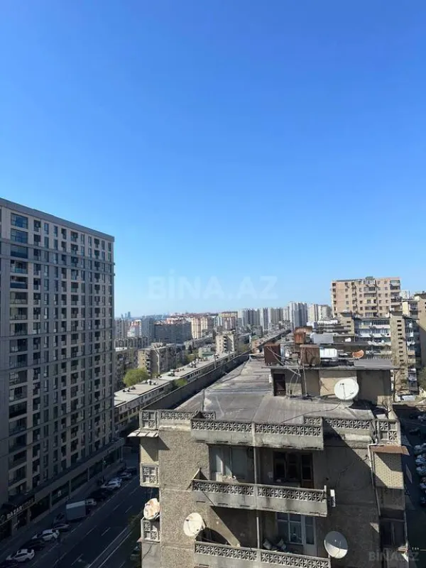 Satılır 2 otaqlı mənzil 82.1 m²