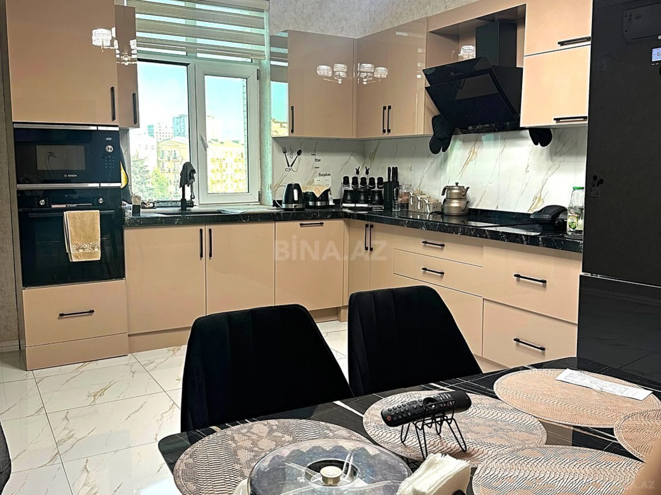 Satılır 3 otaqlı mənzil 156 m²