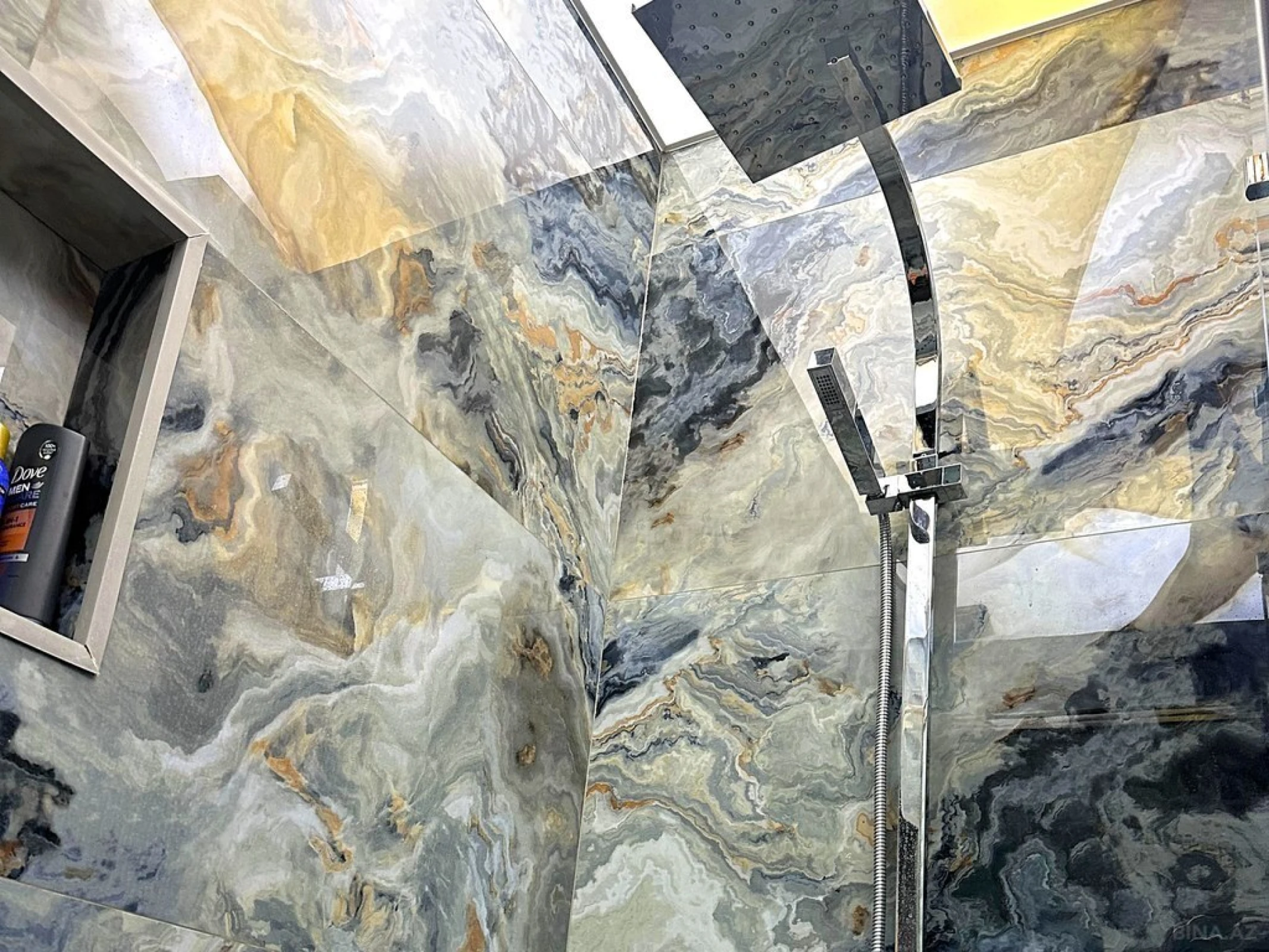 Satılır 3 otaqlı mənzil 156 m²