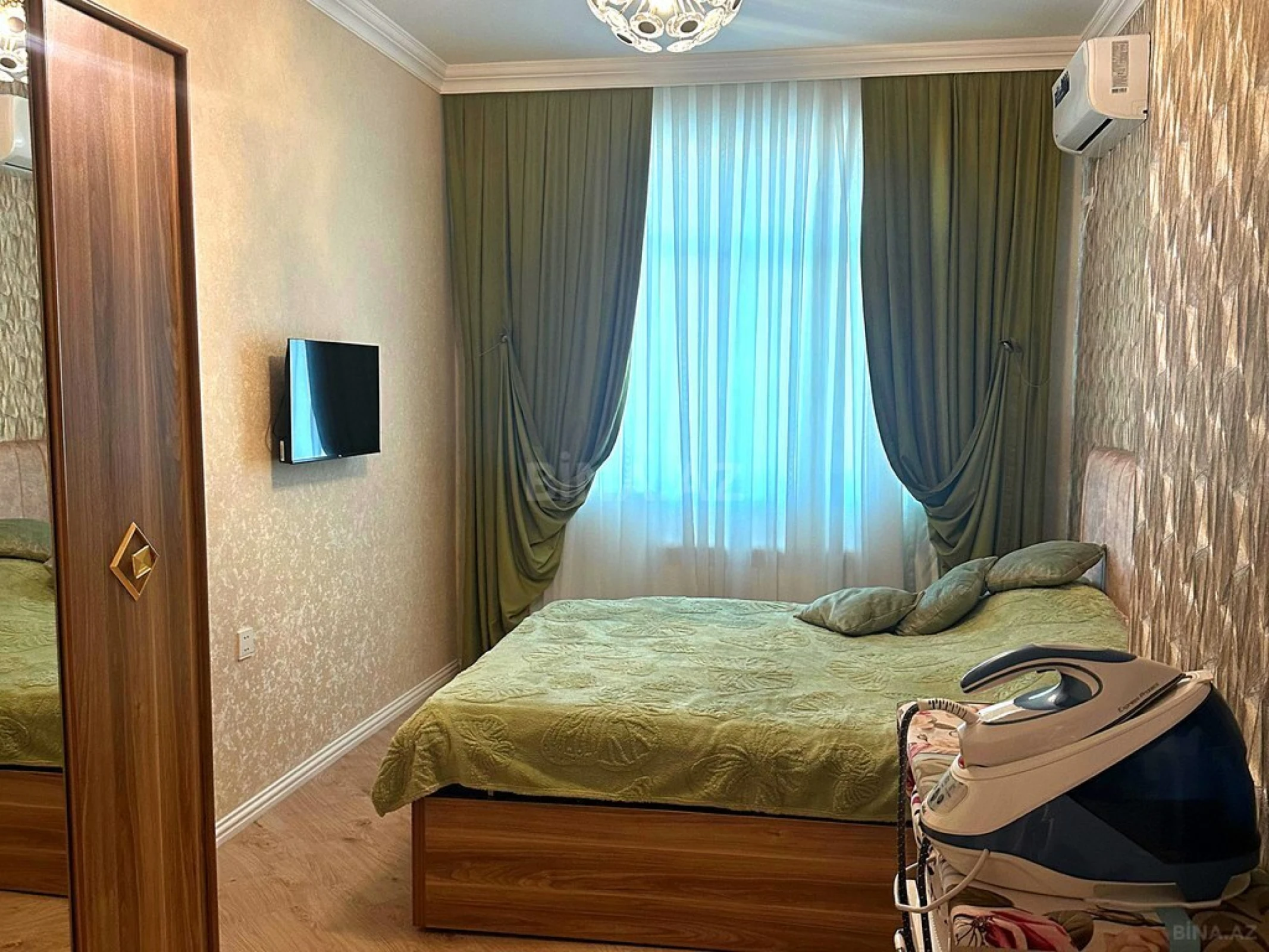 Satılır 3 otaqlı mənzil 156 m²