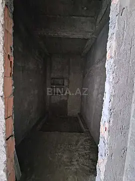 Satılır 5 otaqlı mənzil 195 m²