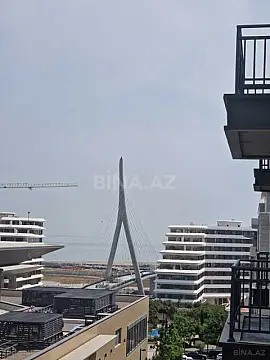 Satılır 5 otaqlı mənzil 195 m²