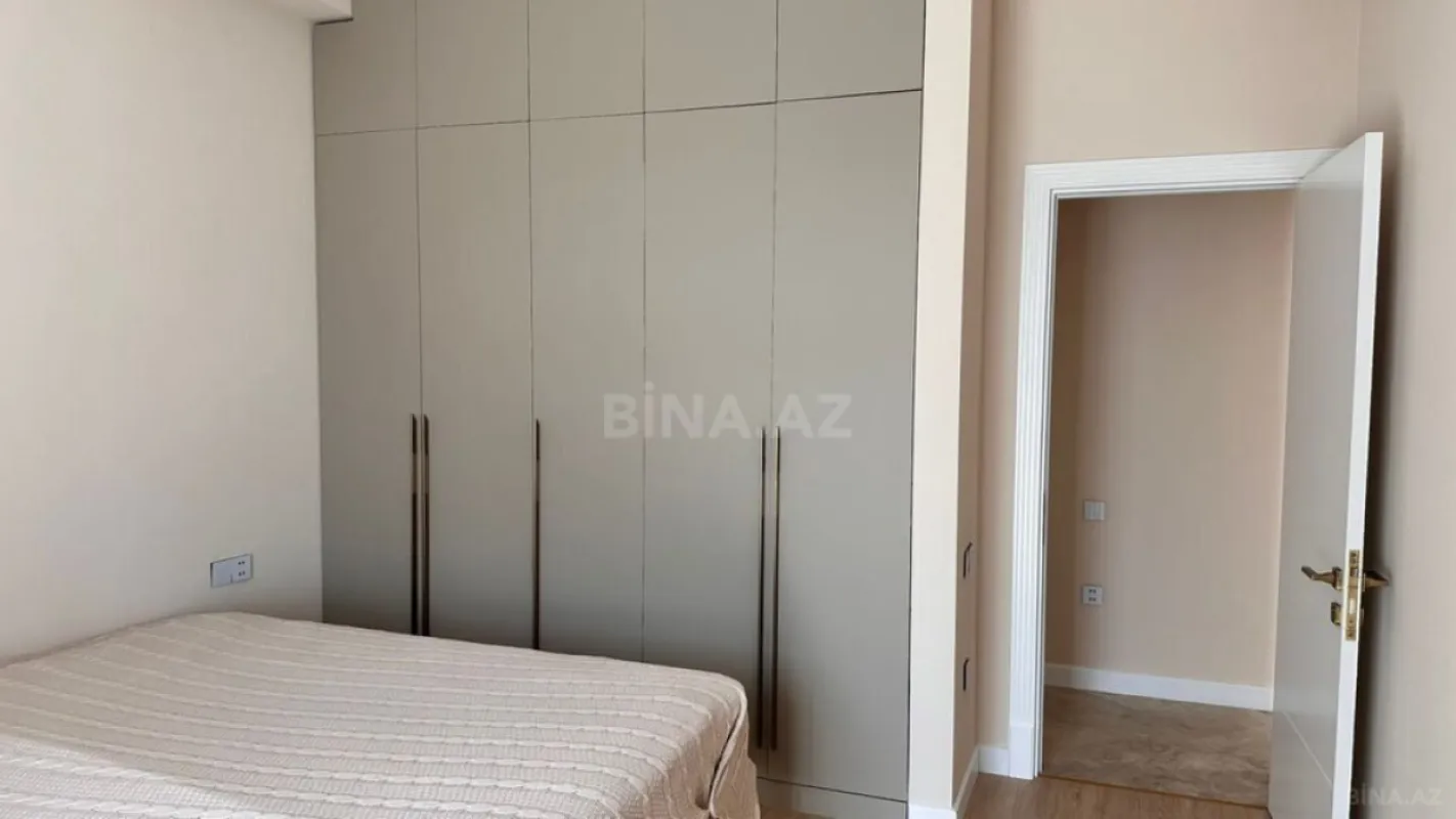 Kirayə verilir 2 otaqlı mənzil 75 m²