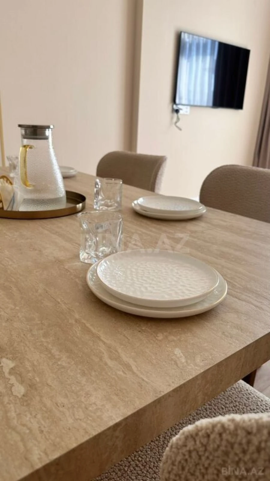 Kirayə verilir 2 otaqlı mənzil 75 m²