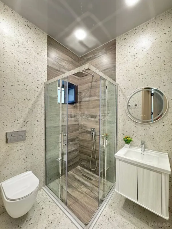 Satılır 5 otaqlı həyət evi 220 m²