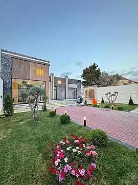 Satılır 5 otaqlı həyət evi 220 m²