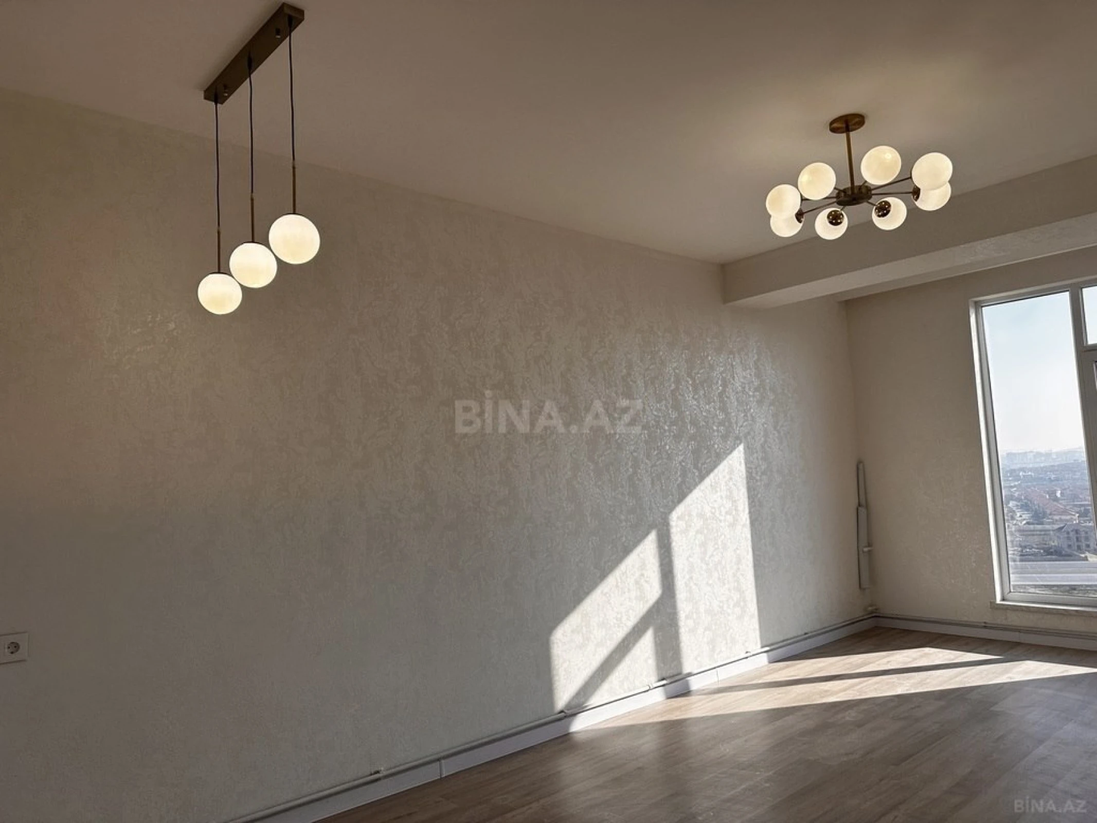 Satılır 3 otaqlı mənzil 84 m²