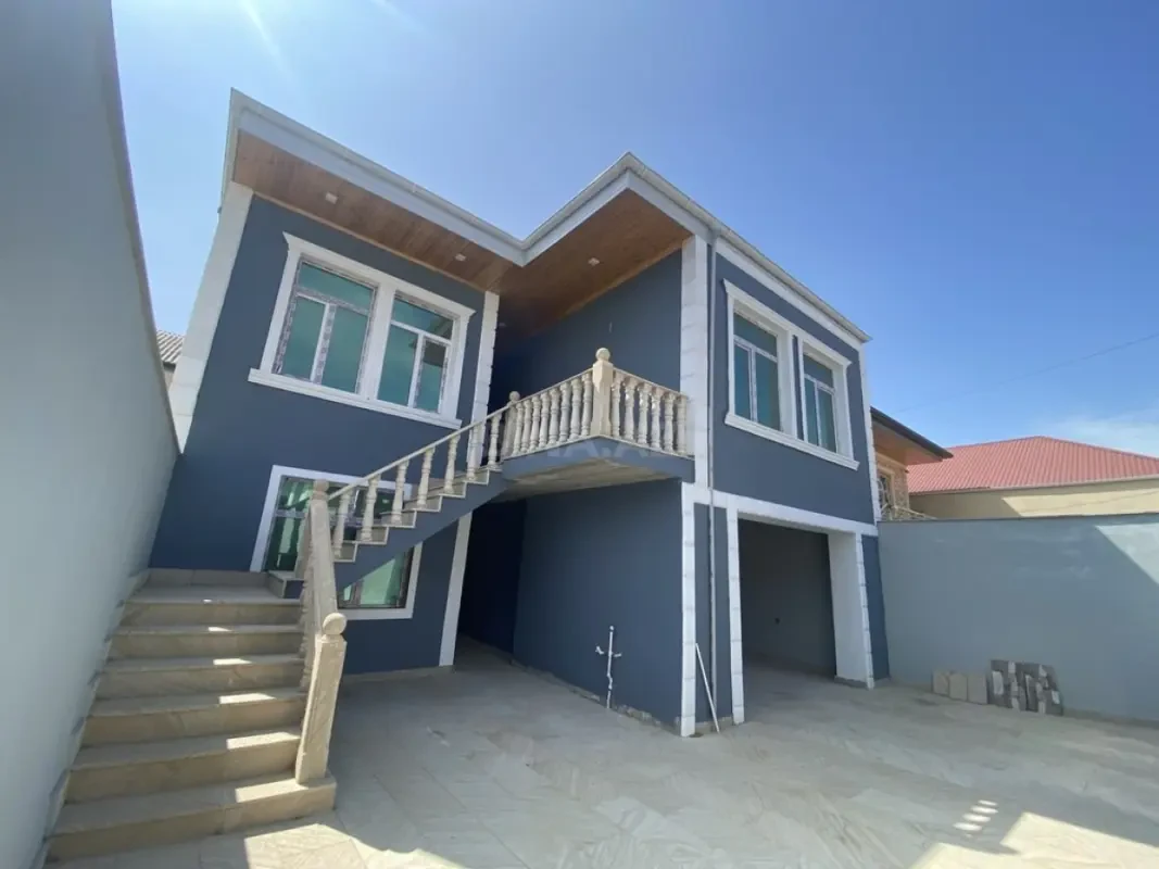 Satılır 6 otaqlı həyət evi 175 m²