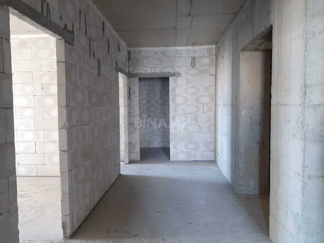 Satılır 3 otaqlı mənzil 112 m²