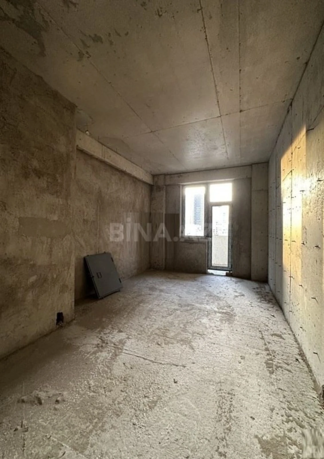 Satılır 2 otaqlı mənzil 75 m²