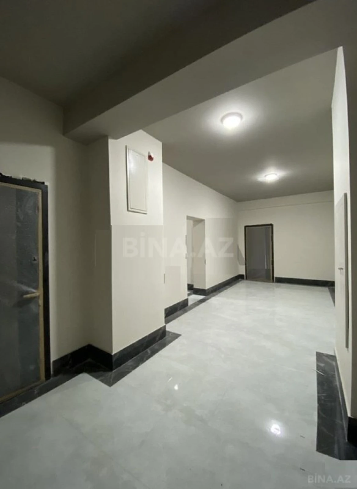 Satılır 2 otaqlı mənzil 75 m²