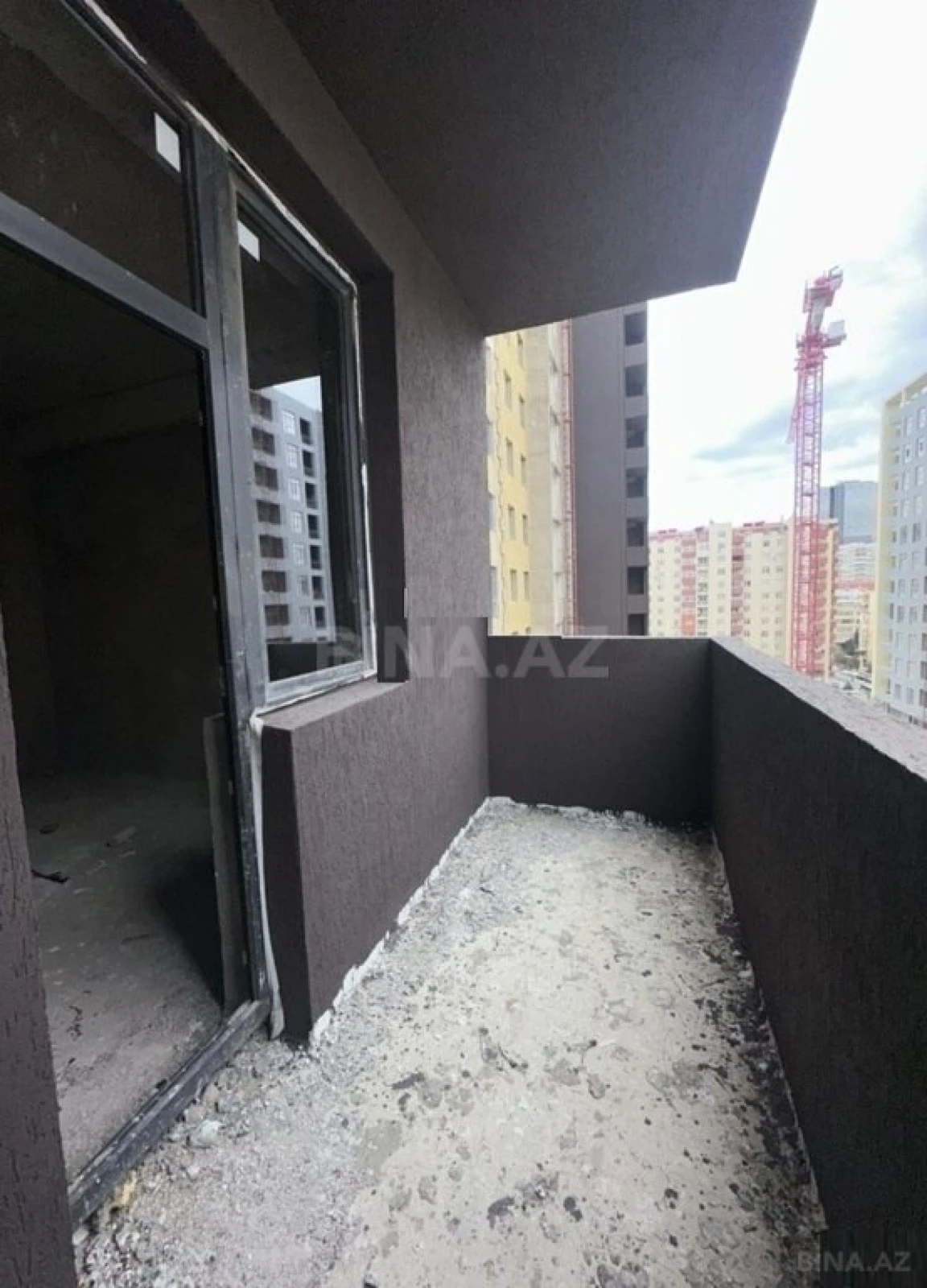 Satılır 2 otaqlı mənzil 75 m²