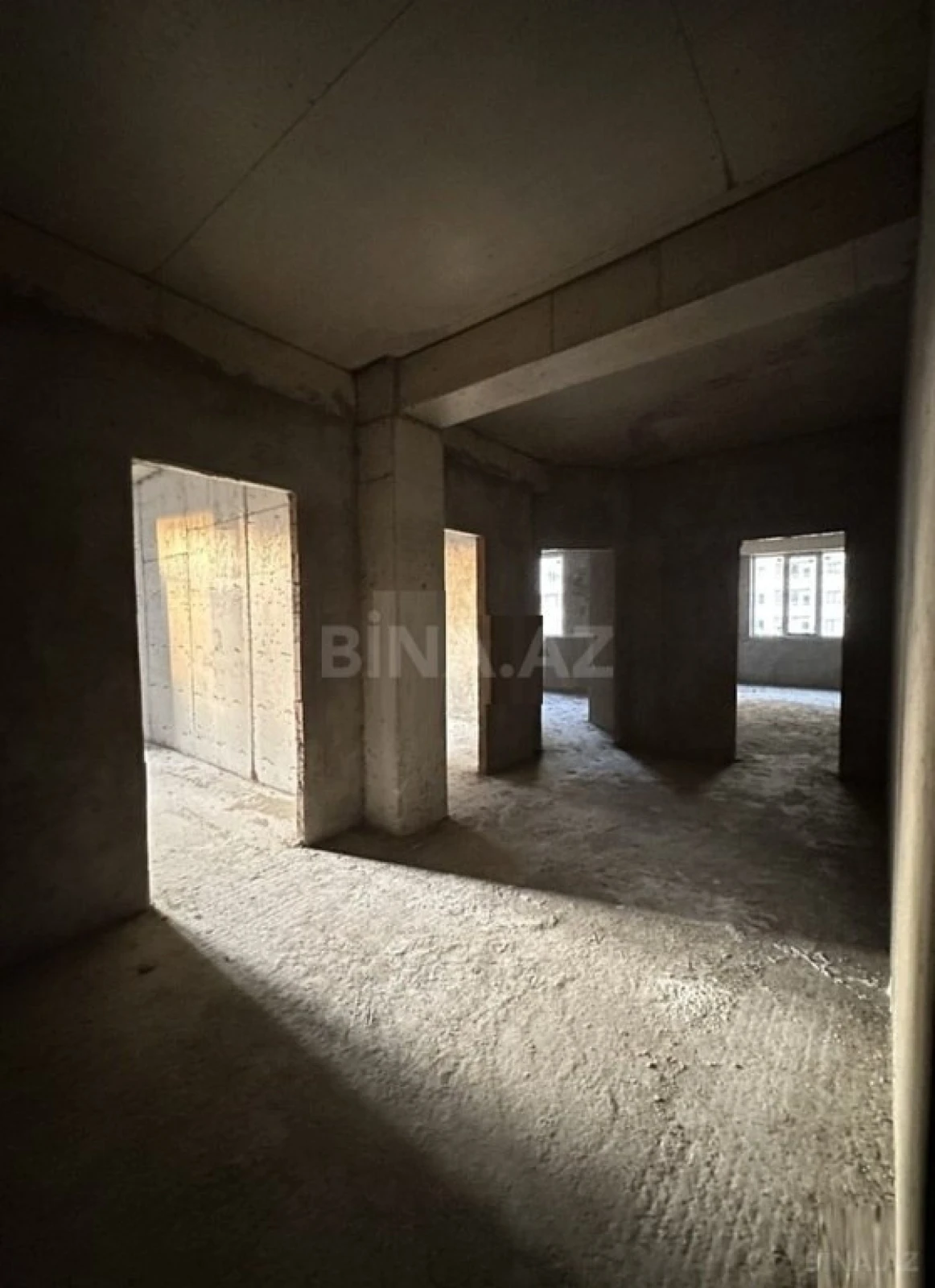 Satılır 2 otaqlı mənzil 75 m²