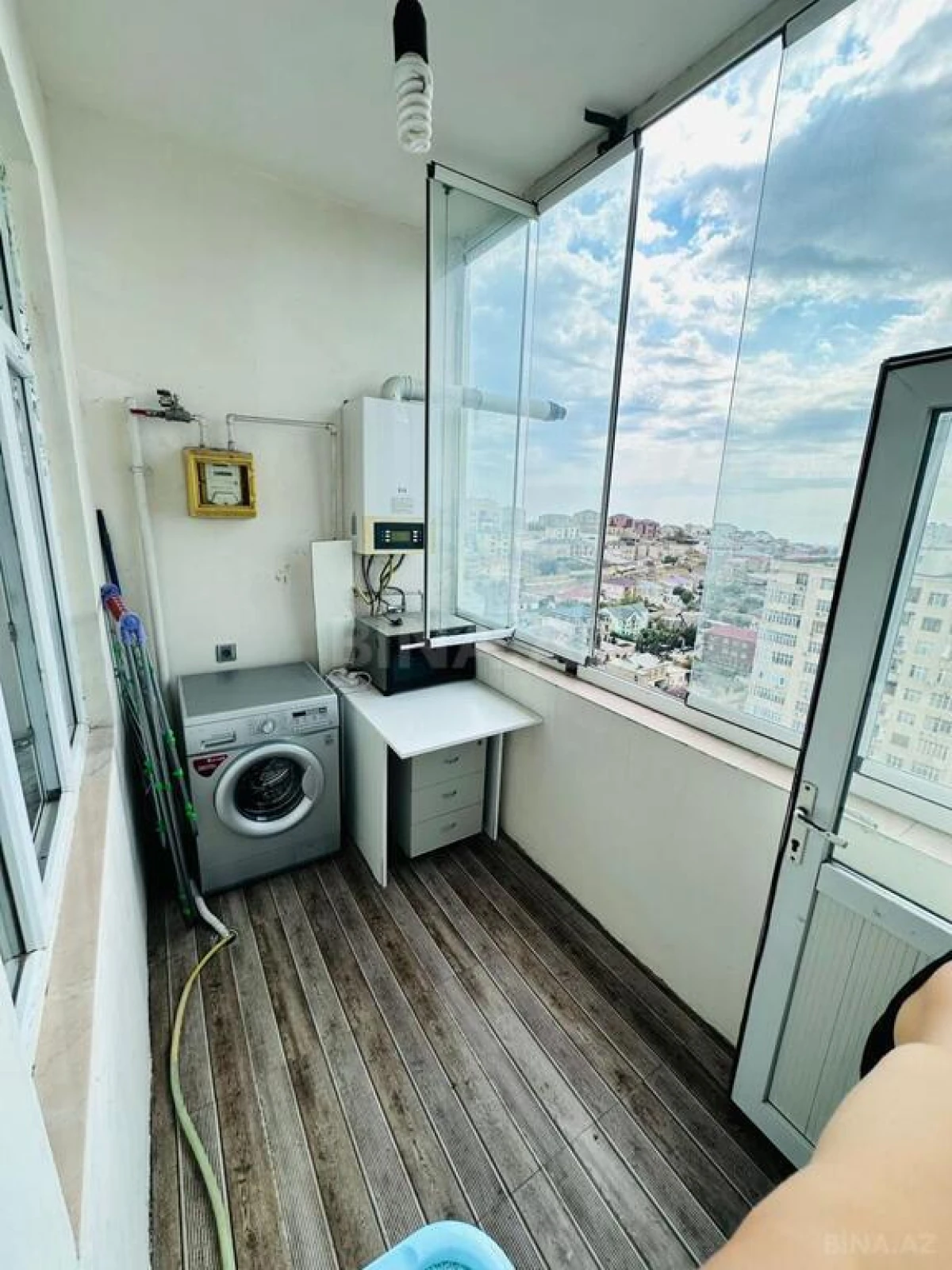 Satılır 3 otaqlı mənzil 103 m²