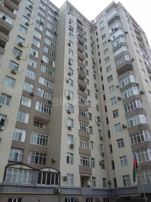 Satılır 3 otaqlı mənzil 103 m²