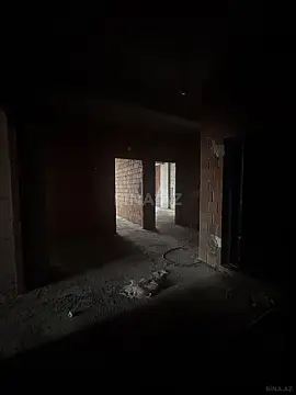 Satılır 3 otaqlı mənzil 142 m²