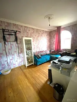 Satılır 7 otaqlı həyət evi 200 m²