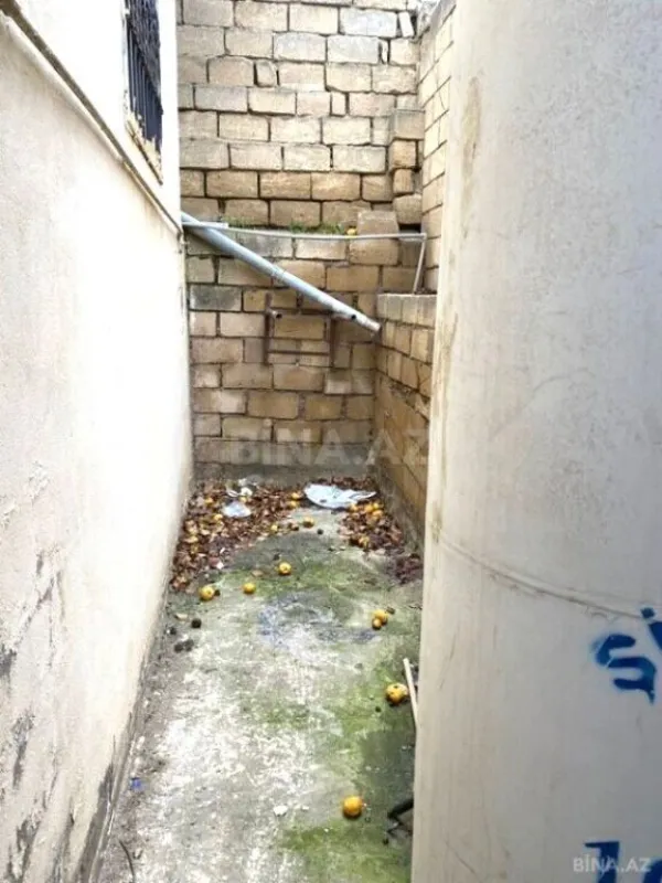 Satılır 7 otaqlı həyət evi 200 m²