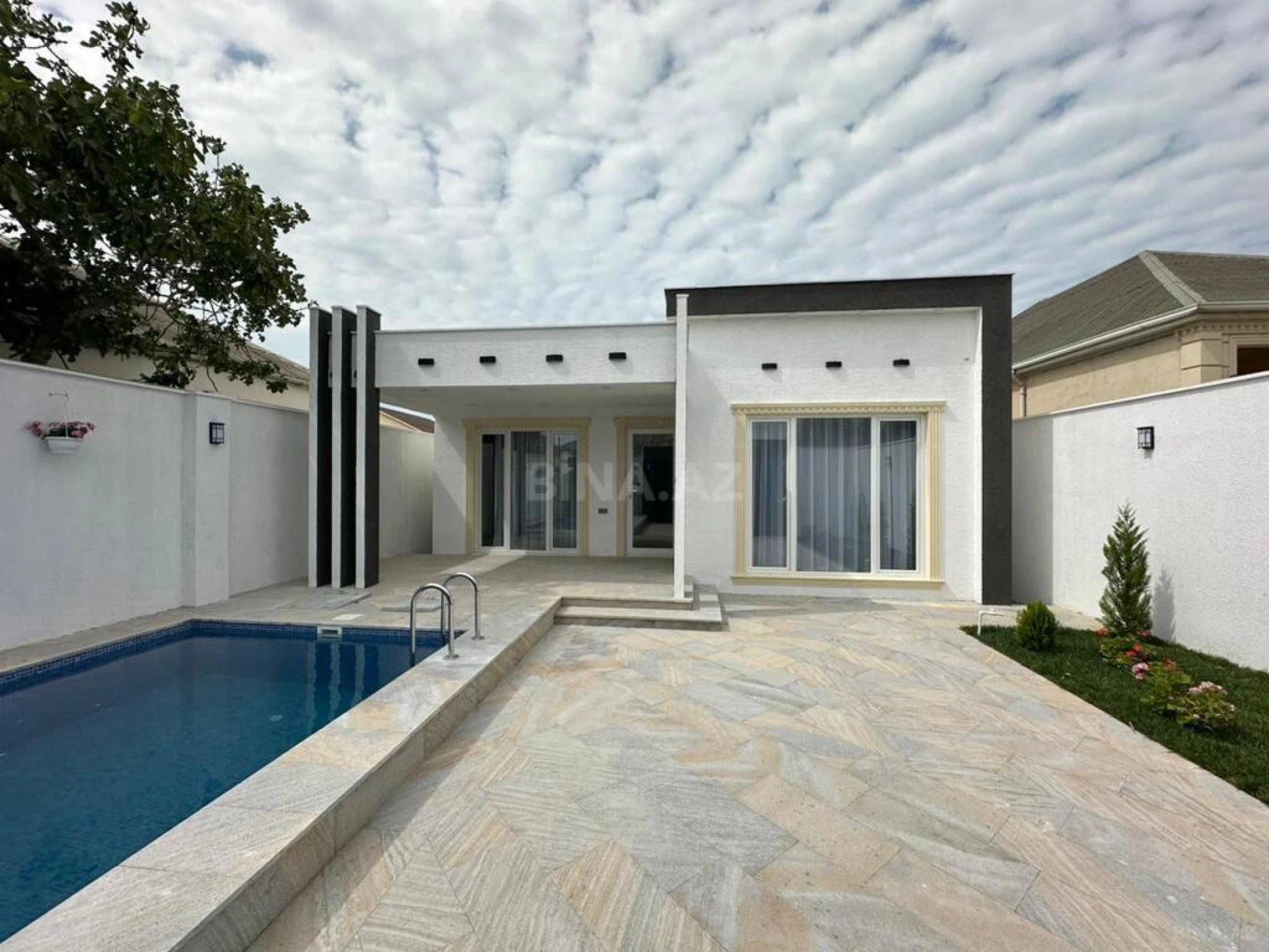 Satılır 4 otaqlı həyət evi 120 m²