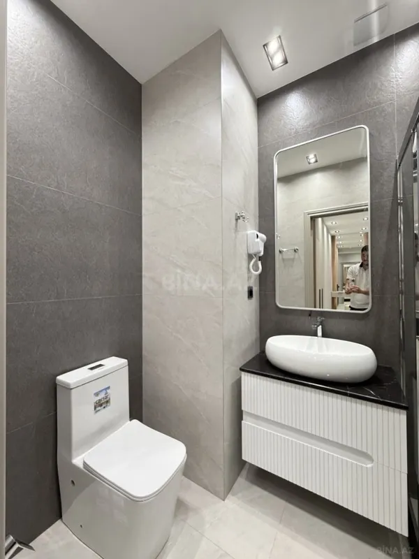Satılır 2 otaqlı mənzil 77 m²