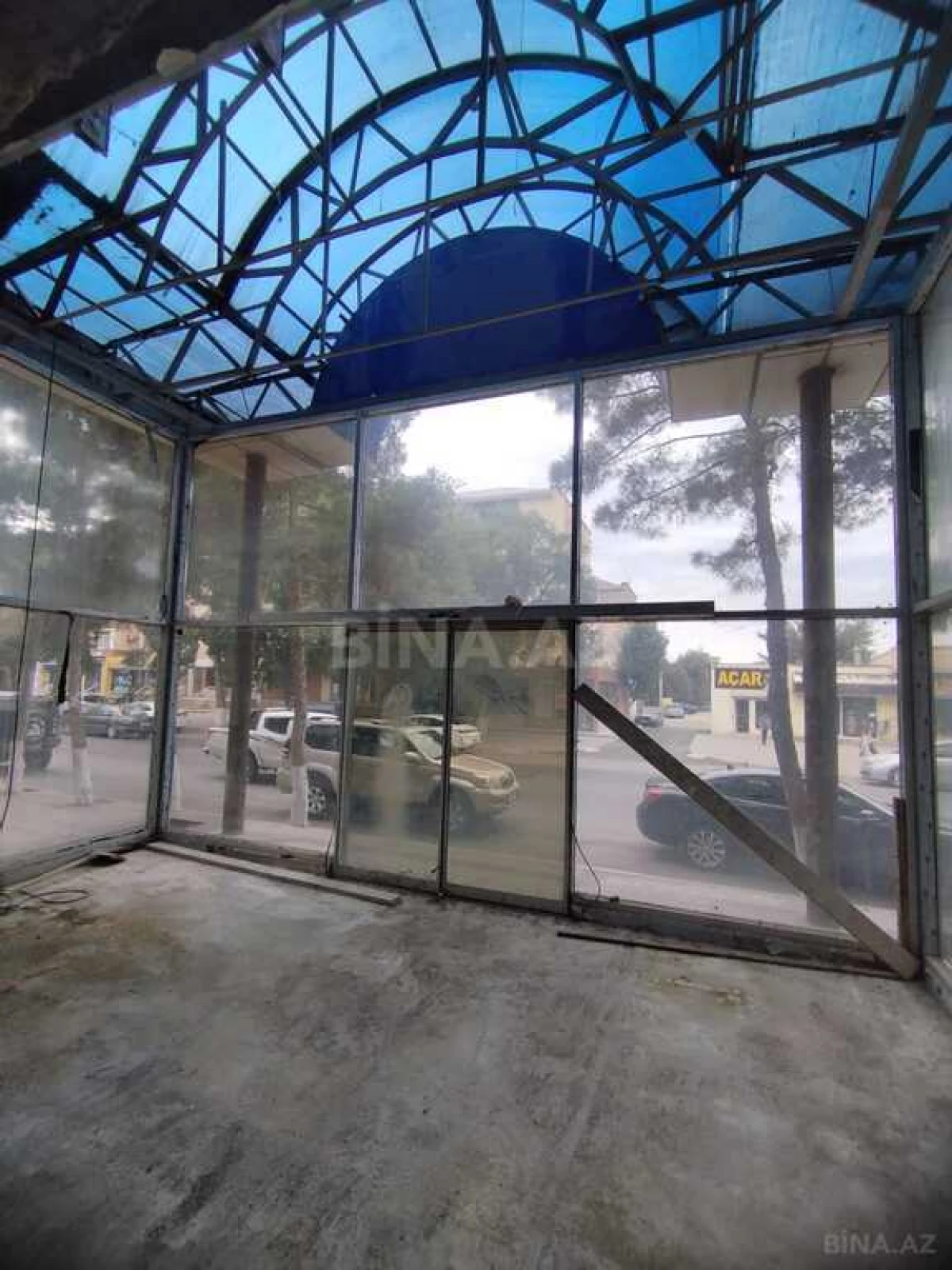 Satılır obyekt 1400 m²