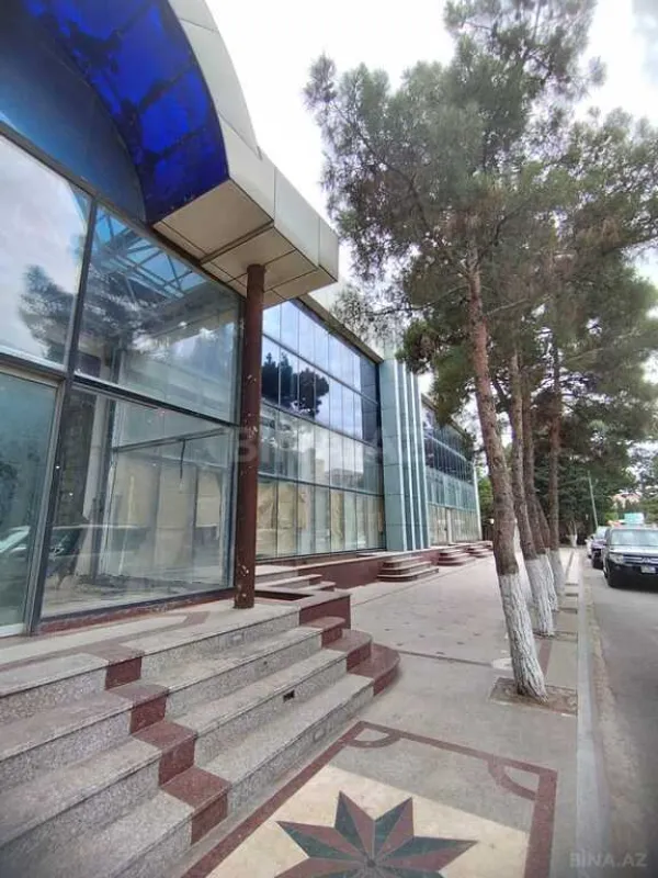 Satılır obyekt 1400 m²