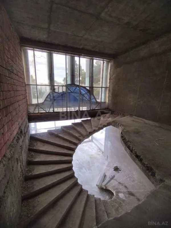 Satılır obyekt 1400 m²