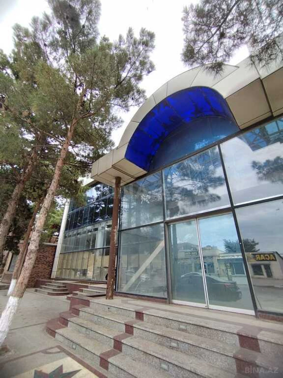 Satılır obyekt 1400 m²