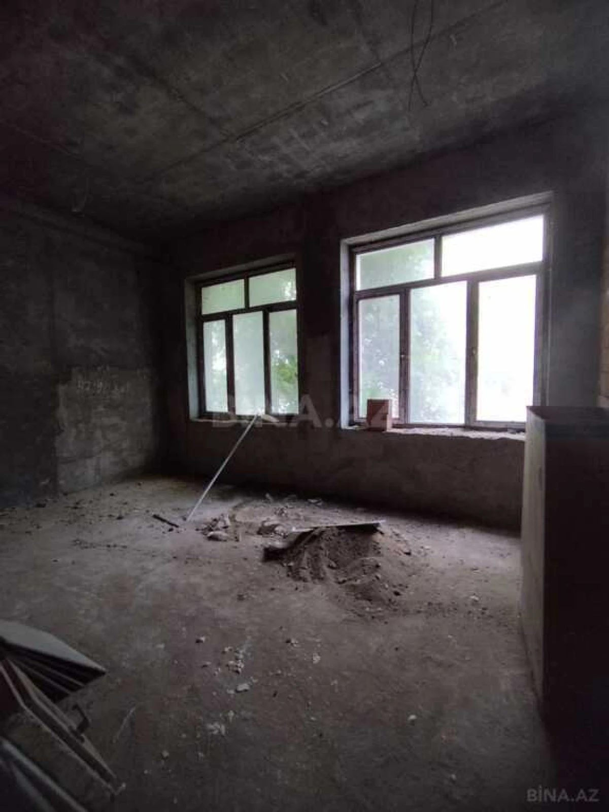 Satılır obyekt 1400 m²