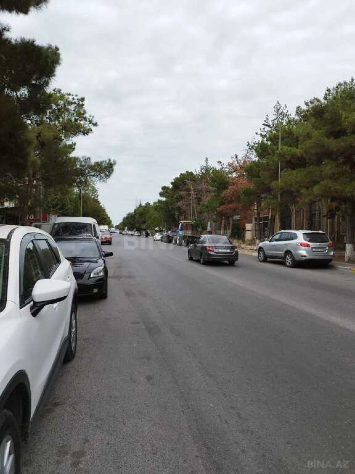 Satılır obyekt 1400 m²