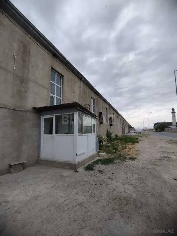 Satılır obyekt 4200 m²