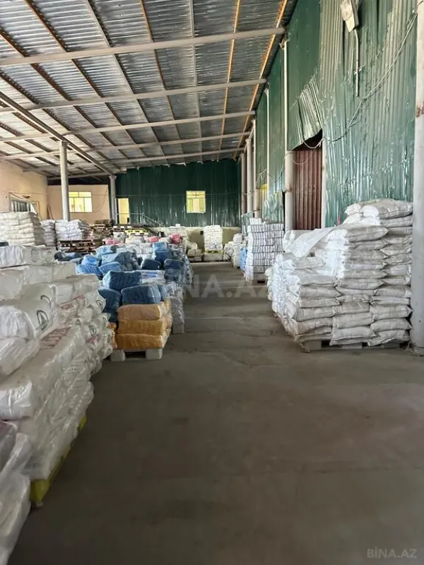 Satılır obyekt 4200 m²